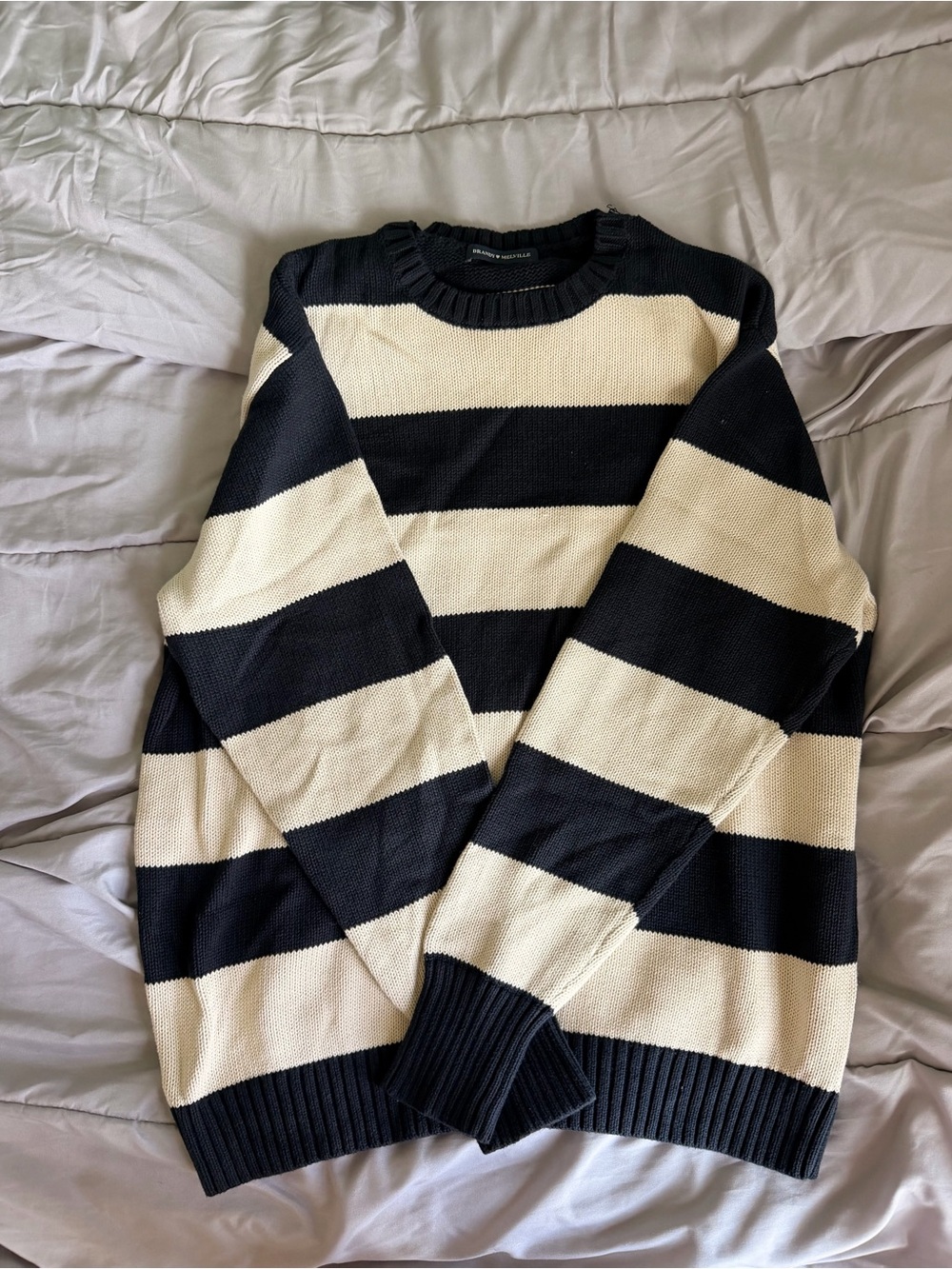 Striped Crewneck Sweater in Black and Cream - Unbranded